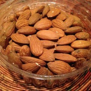 Amêndoas natural com pele sem sal 150g (Não-orgânica)