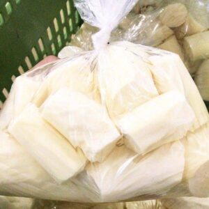 Aipim/ Mandioca Descascada Orgânica (AS VEZES VAI CONGELADA) 500g